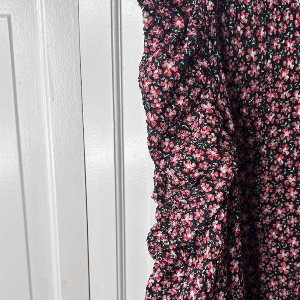 LOFT Pink and Black Floral V-Neck Long Sleeve Puff Top XL - Picture 3 of 6
